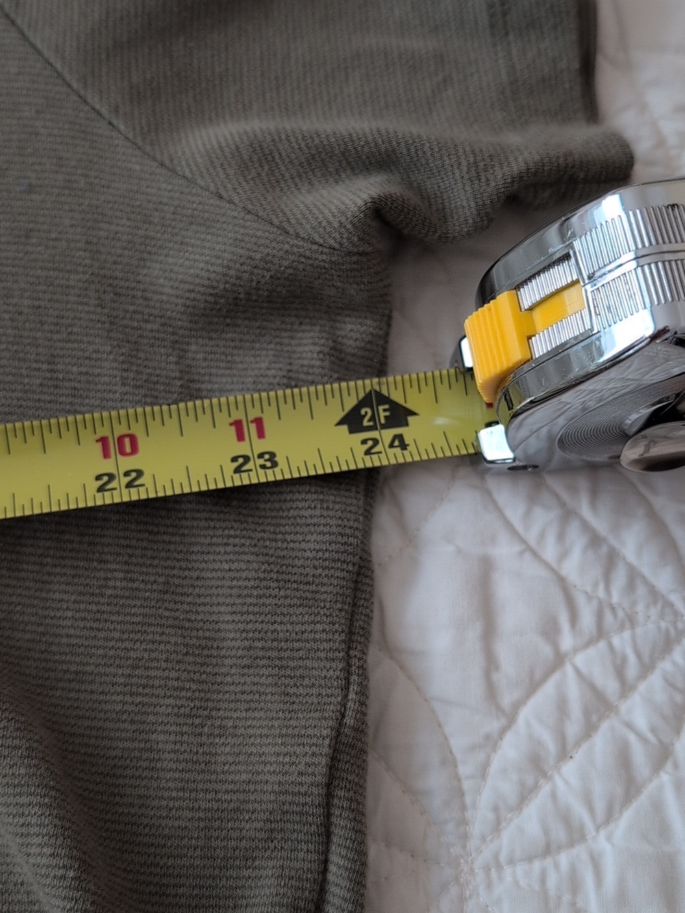 Banana Republic Olive Green Knit Chino Tee - Picture 2 of 10